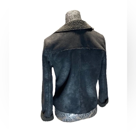 American Eagle - Women’s Faux Suede Faux Fur Moto Jacket - Picture 9 of 13